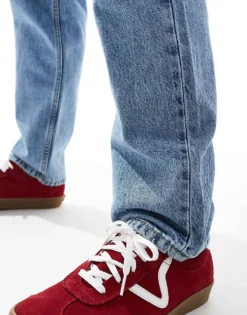 ONLY & SONS Tye Loose Tapered Fit Jeans In Light Blue Wash For Men Light Blue Denim -Modern Clothing Shop 206299914 4